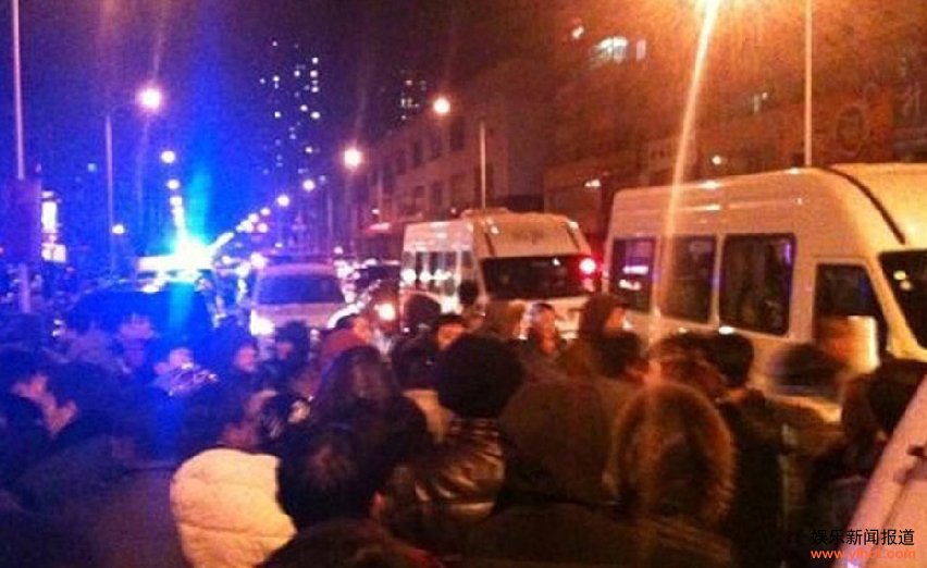 ������ǹ���ٰ�����ǹս����������Ƭ 